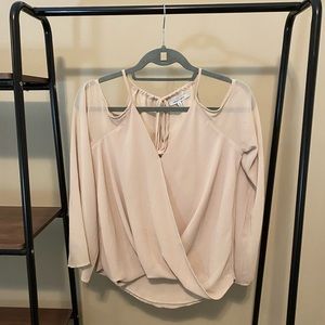 NAKED ZEBRA - Off the shoulder blouse